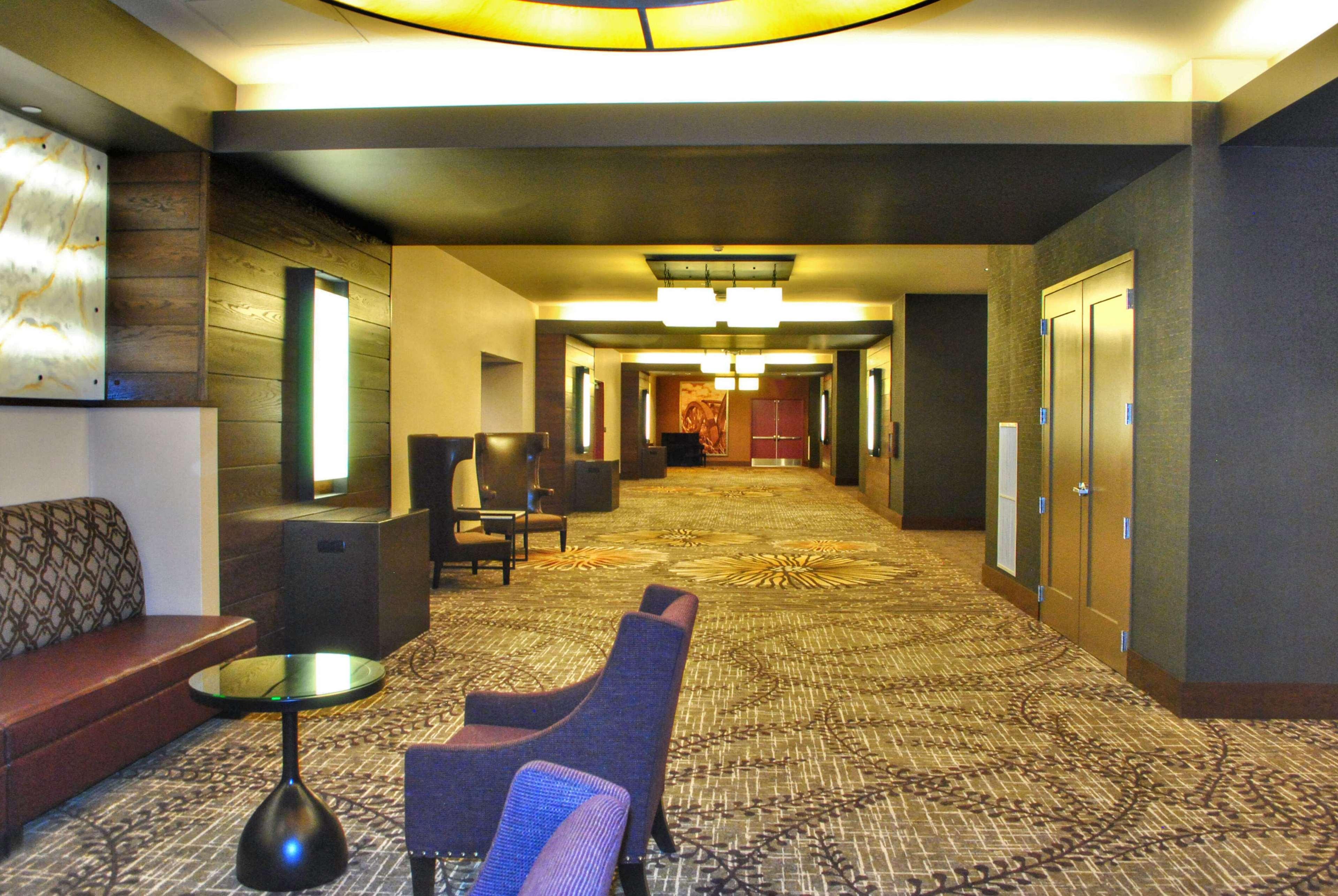 Doubletree By Hilton Hotel Reading