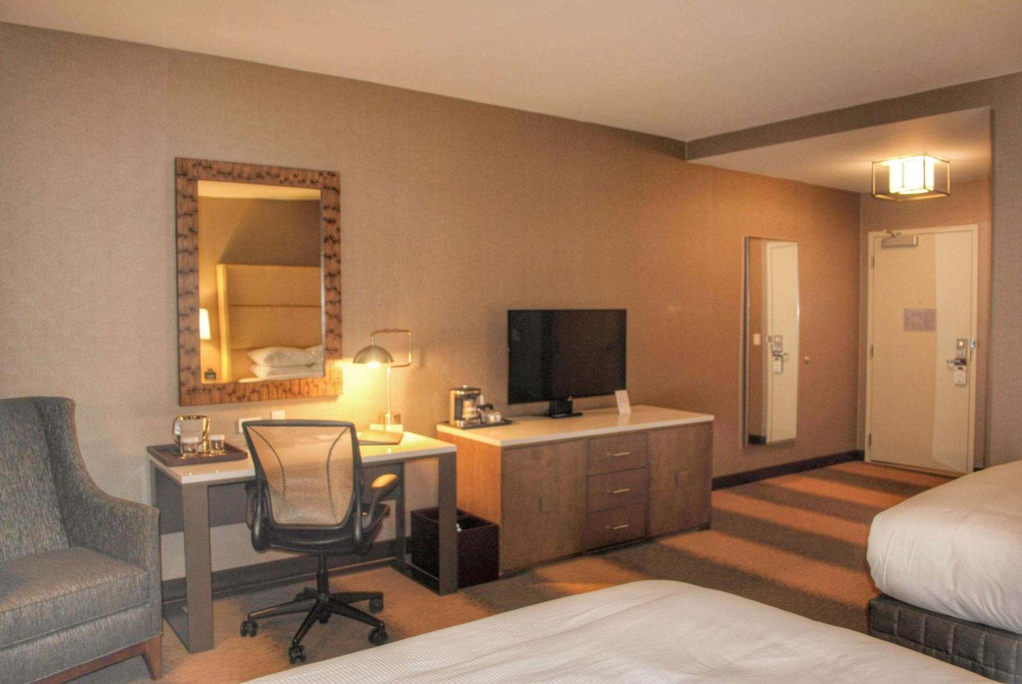 Doubletree By Hilton Hotel Reading